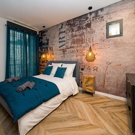 Appartement D'Exception En Centre Ville Sur Quai Сет Екстер'єр фото