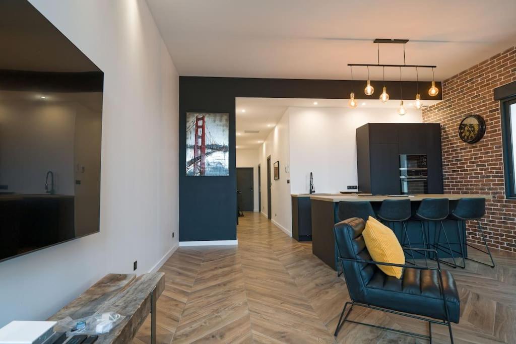 Appartement D'Exception En Centre Ville Sur Quai Сет Екстер'єр фото