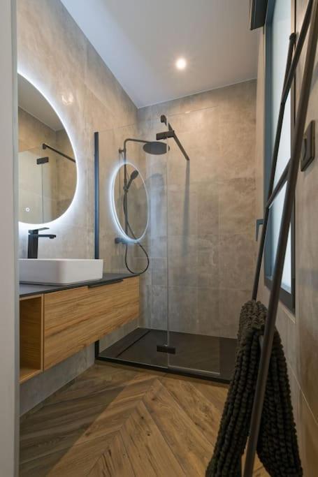 Appartement D'Exception En Centre Ville Sur Quai Сет Екстер'єр фото